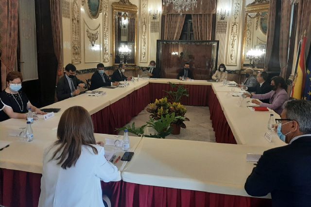 El Gobierno se compromete a explorar las opciones que brinda el marco europeo para impulsar el desarrollo local post pandemia en Ceuta - 1, Foto 1