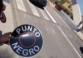 Los colectivos a favor de la movilidad sostenible activa denuncian los puntos negros para el peatón en el eje Alameda-Puerto