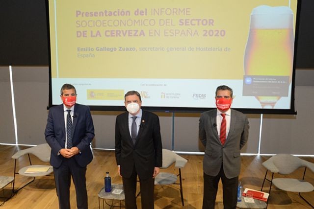 Luis Planas destaca el dinamismo del sector cervecero en la economía española - 1, Foto 1