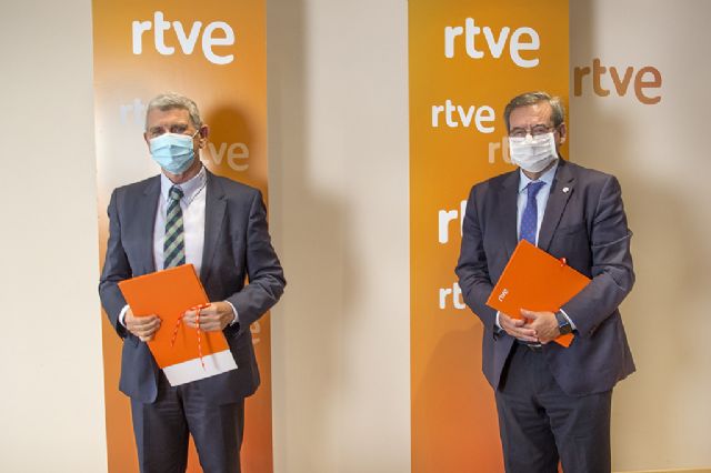 El Gobierno y RTVE firman un convenio para la difusión del fondo documental del ente en materia de Memoria Democrática - 1, Foto 1