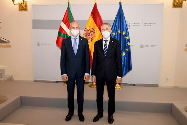 Grande-Marlaska y Erkoreka acuerdan reforzar la colaboración en la lucha contra la violencia machista - 1, Foto 1