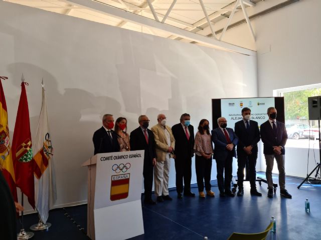 Rodríguez Uribes: Este centro deportivo para refugiados es un ejemplo, un proyecto único que hay que poner en valor - 1, Foto 1