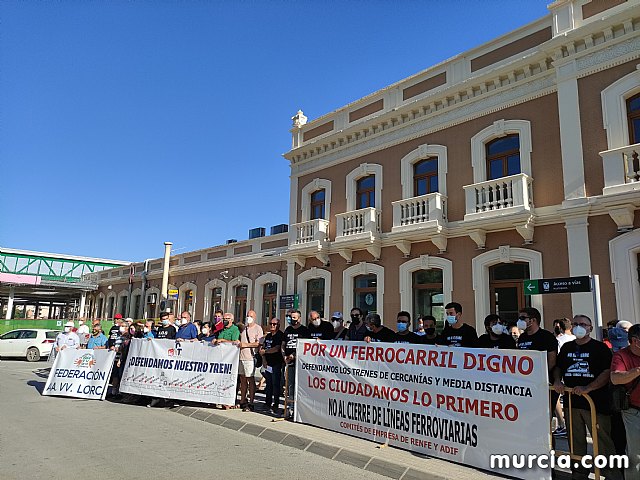 Movilizacin ciudadana para que no se cierren los trenes de cercanas Murcia-Lorca-guilas - 7