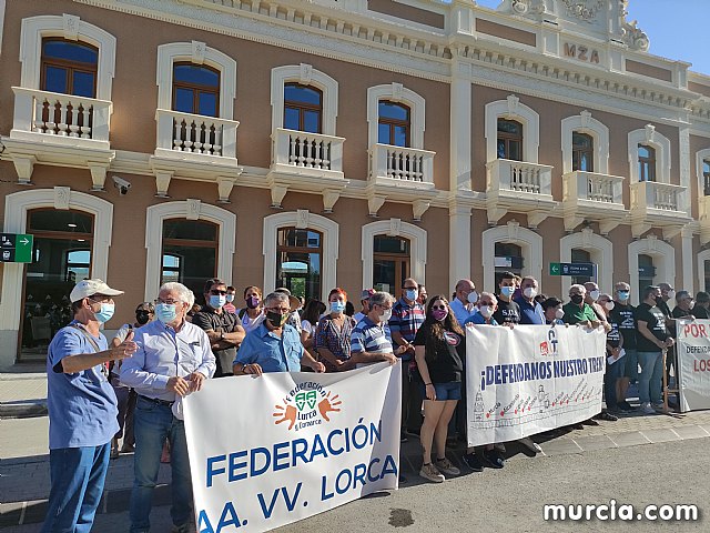 Movilizacin ciudadana para que no se cierren los trenes de cercanas Murcia-Lorca-guilas - 12