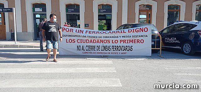 Movilizacin ciudadana para que no se cierren los trenes de cercanas Murcia-Lorca-guilas - 41