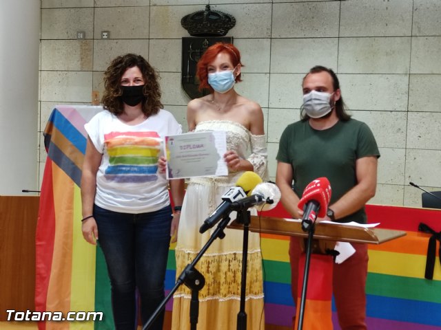 Entregan los galardones del II Concurso Literario LGTBI de Microrrelatos y Poesa, al que se han presentado 196 trabajos entre ambas modalidades - 6