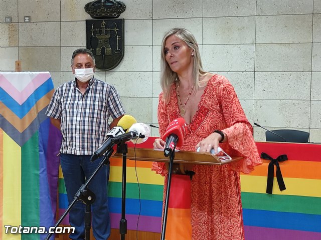 Entregan los galardones del II Concurso Literario LGTBI de Microrrelatos y Poesa, al que se han presentado 196 trabajos entre ambas modalidades - 9