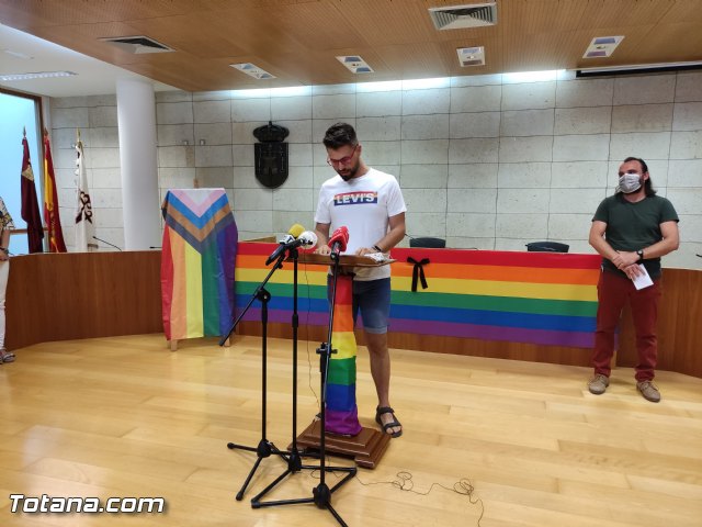 Entregan los galardones del II Concurso Literario LGTBI de Microrrelatos y Poesa, al que se han presentado 196 trabajos entre ambas modalidades - 11