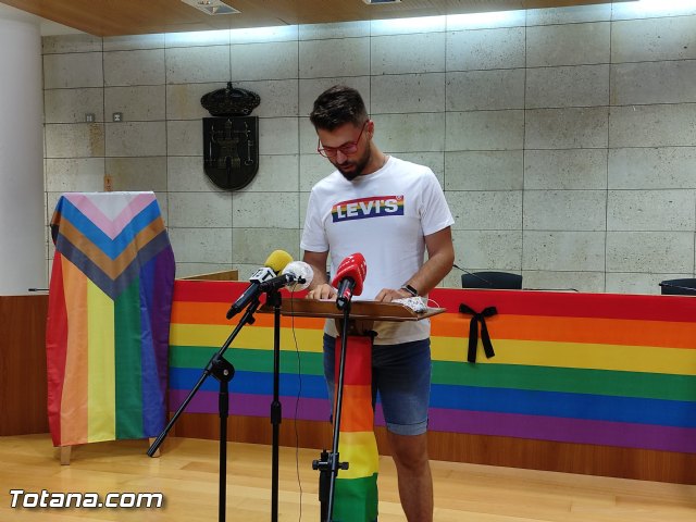 Entregan los galardones del II Concurso Literario LGTBI de Microrrelatos y Poesa, al que se han presentado 196 trabajos entre ambas modalidades - 12