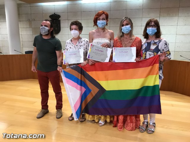 Entregan los galardones del II Concurso Literario LGTBI de Microrrelatos y Poesa, al que se han presentado 196 trabajos entre ambas modalidades - 23