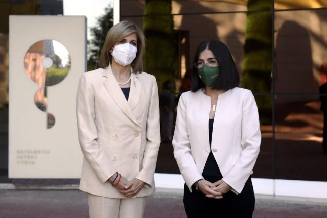 Carolina Darias y la comisaria europea de Salud y Seguridad Alimentaria, Stella Kyariakides, han hecho un llamamiento conjunto a la vacunación - 1, Foto 1