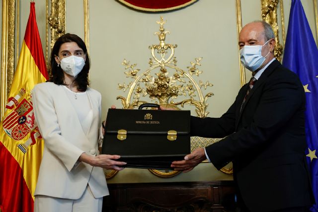 Pilar Llop recibe la cartera de Justicia de manos de su predecesor, Juan Carlos Campo - 1, Foto 1