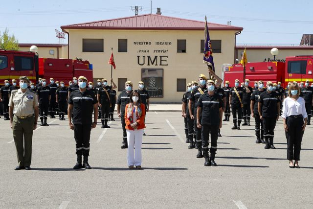 Unidades de la UME y el Ejército del Aire en la lucha contra incendios forestales reciben a la ministra Robles - 1, Foto 1