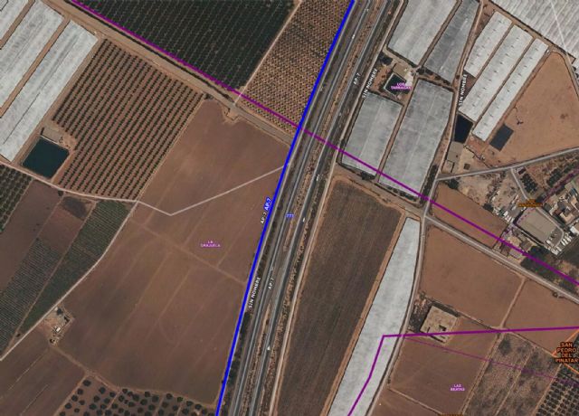 Trasladan al hospital a un herido en accidente ocurrido en la autovía AP-7, San Javier - 1, Foto 1