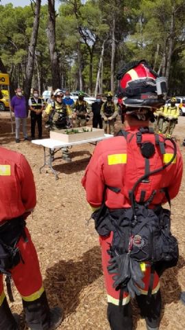 La Unidad Militar de Emergencias y operativos adscritos al Plan Infomur entrenan en Sierra Espua para luchar contra posibles incendios forestales - 11