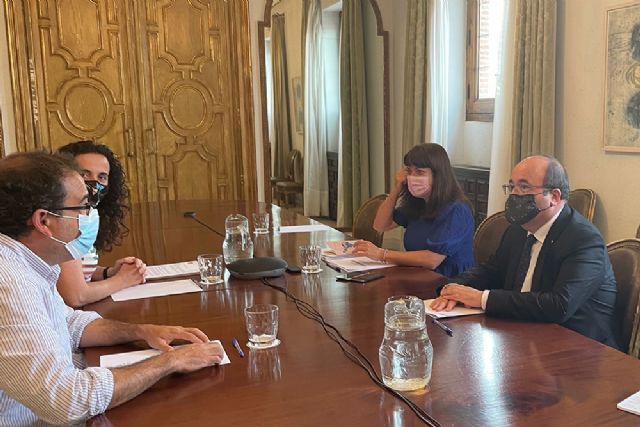 Miquel Iceta coincide con el sector del libro en la necesidad de aunar esfuerzos para el fomento del hábito lector - 1, Foto 1