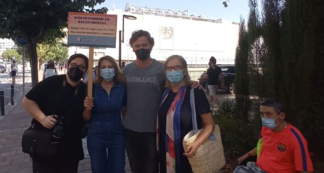 Protestas frente al Palacio de San Esteban para visibilizar la salud mental - 5
