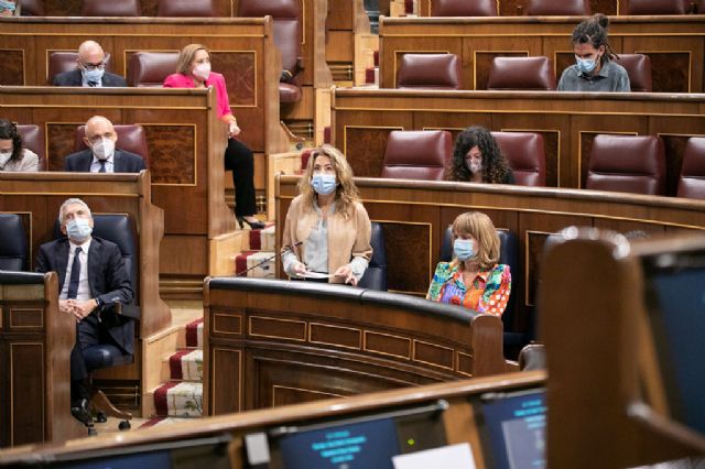 Raquel Sánchez asegura que Mitma continúa trabajando en la mejora de los servicios e infraestructuras de la línea ferroviaria Bilbao-Santander - 1, Foto 1
