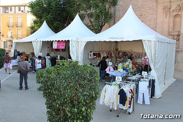 Arranca la XII Feria Outlet que se celebra hasta el domingo por la noche con expositores que ofertan productos de diferentes sectores comerciales - 3