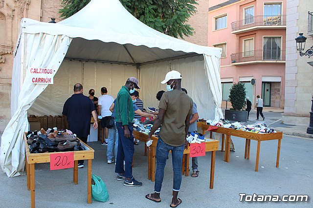 Arranca la XII Feria Outlet que se celebra hasta el domingo por la noche con expositores que ofertan productos de diferentes sectores comerciales - 6