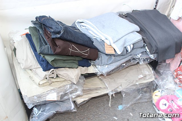 Arranca la XII Feria Outlet que se celebra hasta el domingo por la noche con expositores que ofertan productos de diferentes sectores comerciales - 39