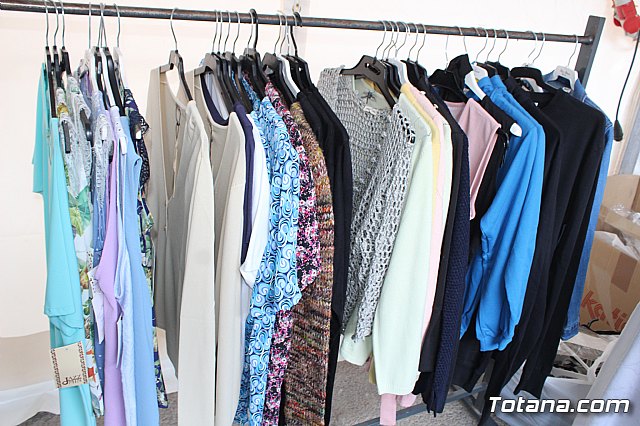 Arranca la XII Feria Outlet que se celebra hasta el domingo por la noche con expositores que ofertan productos de diferentes sectores comerciales - 42