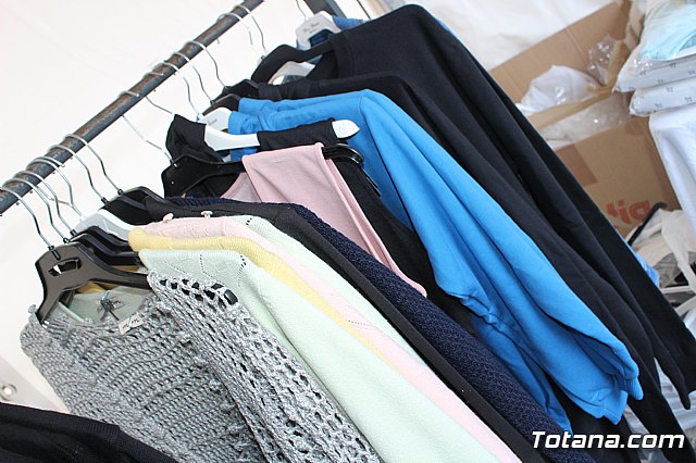 Arranca la XII Feria Outlet que se celebra hasta el domingo por la noche con expositores que ofertan productos de diferentes sectores comerciales - 54