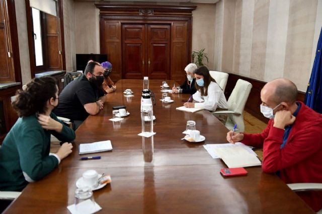 Irene Montero se reúne con la Asociación No Binaries España para avanzar en el reconocimiento institucional de las realidades no binaries - 1, Foto 1