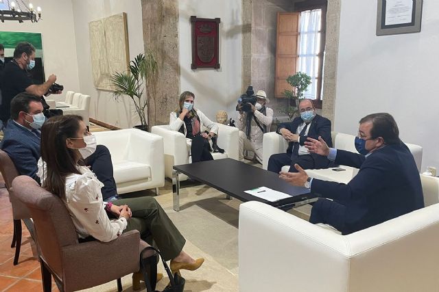 Iceta detalla las inversiones culturales y deportivas comprometidas en los PGE en Extremadura - 1, Foto 1