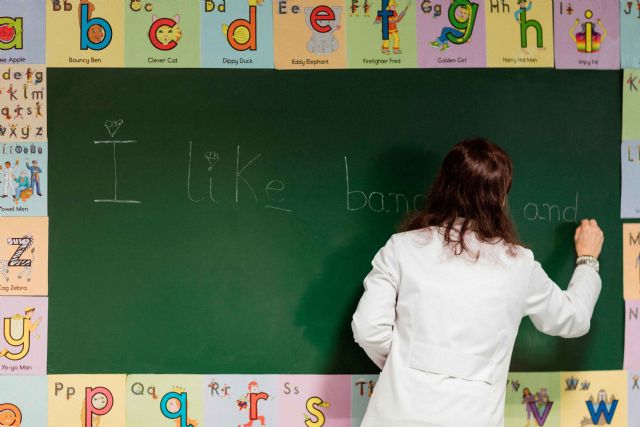 Aprender idiomas jugando: La inmersión Lingüística en la Escuela Infantil - 1, Foto 1