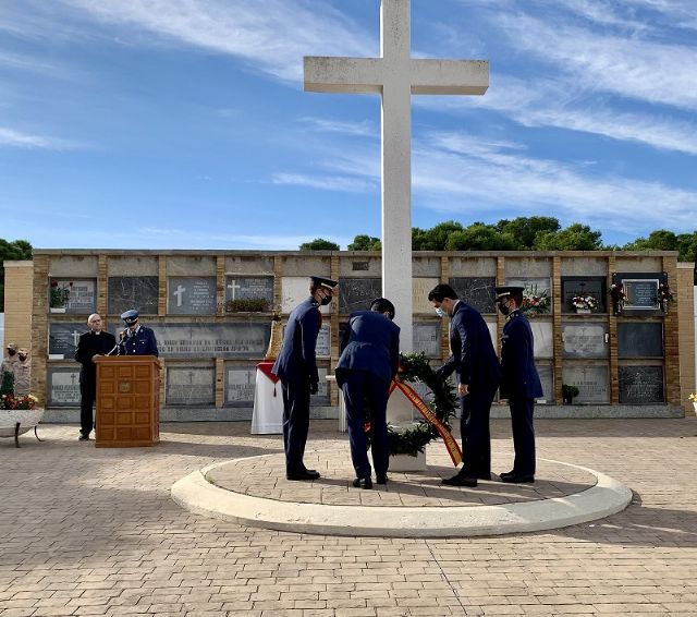 La AGA recuerda a sus militares fallecidos, en el cementerio de San Javier - 1, Foto 1