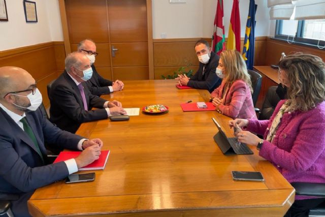 Raquel Sánchez muestra el compromiso del Gobierno con la ejecución de la Y vasca, en la que ya se han invertido más de 3.800 millones de euros - 1, Foto 1