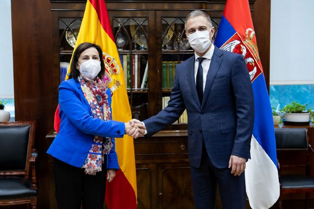 Robles mantiene un encuentro con su homólogo serbio, Nebojsa Stefanovic - 1, Foto 1