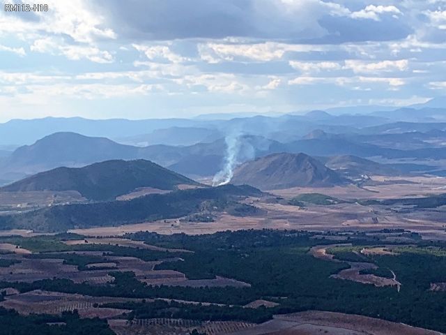 Incendio forestal en la falda del Cabezo Redondo, cerca de La Paca (Lorca) - 1, Foto 1