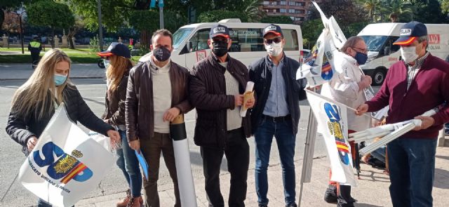 Concentracin en Murcia de policas y guardias civiles contra la reforma de la ley mordaza: 