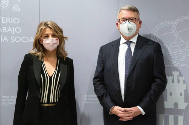 Schmit agradece el papel ambicioso y constructivo de España en el impulso de la directiva europea de salarios mínimos - 1, Foto 1