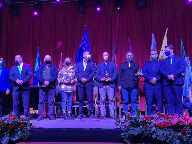 Las fiestas patronales cumplieron con su guiño histórico y reconocimiento a personas o entidades destacadas del municipio - 1, Foto 1