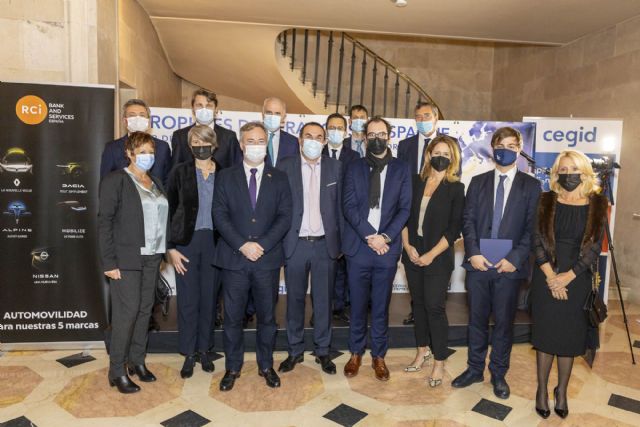 Lepetitjournal premia el espíritu emprendedor galardonando a CAF, Ouigo España y Payflow - 1, Foto 1