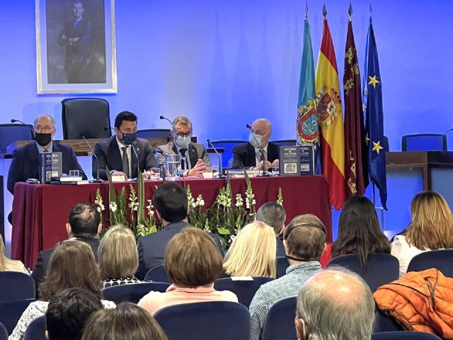 San Javier estrena una obra en dos volúmenes sobre su Historia coincidiendo con el día de su Patrón, san Francisco Javier - 1, Foto 1