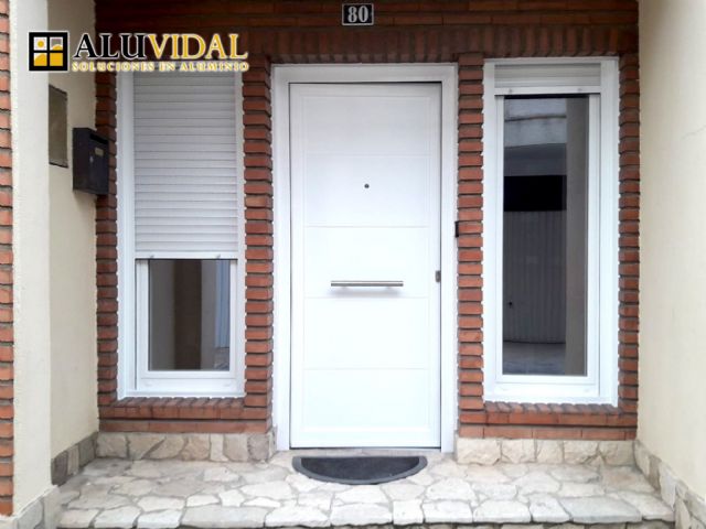 Aspectos a tener en cuenta sobre las puertas de exterior, según ALUVIDAL -  Empresa 