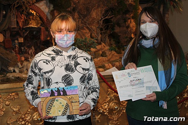 Entregan los premios a los ganadores del II Concurso de Postales de Navidad Totana 2021, que ha organizado la Concejala de Cultura - 12