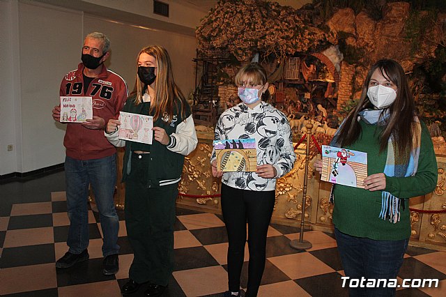 Entregan los premios a los ganadores del II Concurso de Postales de Navidad Totana 2021, que ha organizado la Concejala de Cultura - 18