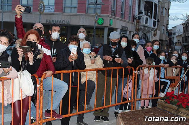 Pap Noel visit Totana para recoger las cartas de los nios y nias de la localidad - 7