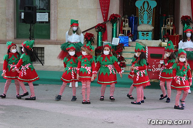 Pap Noel visit Totana para recoger las cartas de los nios y nias de la localidad - 19