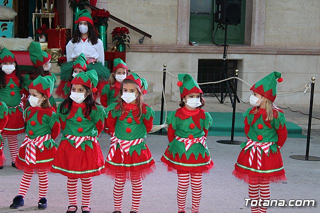 Pap Noel visit Totana para recoger las cartas de los nios y nias de la localidad - 22