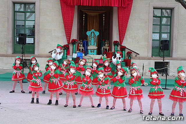 Pap Noel visit Totana para recoger las cartas de los nios y nias de la localidad - 23