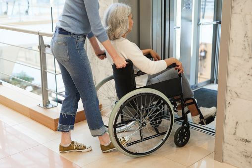 Ascensores: cuando las escaleras se convierten en un suplicio - 1, Foto 1