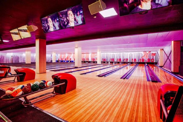 Quadernillos abre una bolera de nueva generación con 16 pistas - 1, Foto 1
