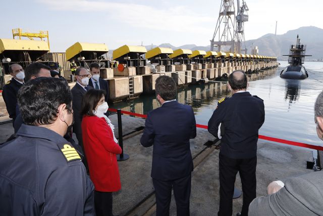 La ministra de Defensa destaca la importancia del programa de submarinos S-80 de Navantia - 1, Foto 1