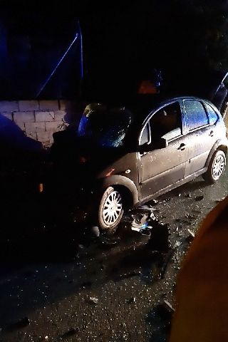 Tres heridos en un accidente de tráfico con atrapados en Cañada de Canara, Cehegín - 1, Foto 1